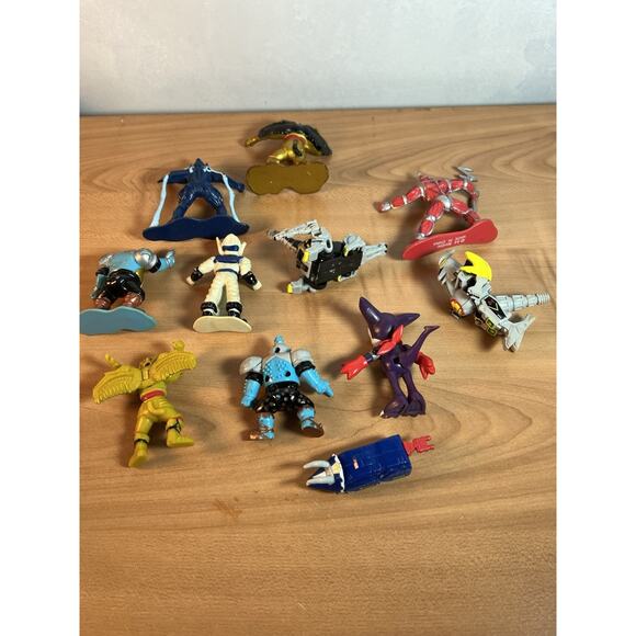 Lot Of 11 Mighty Morphin Micro Machines Vintage 1990s - Picture 12 of 13